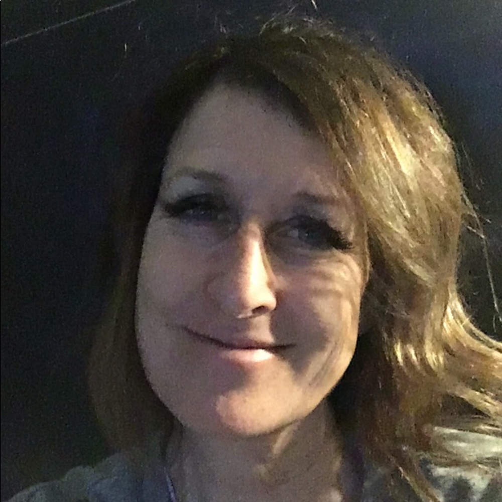 Meet your Posher, Monica